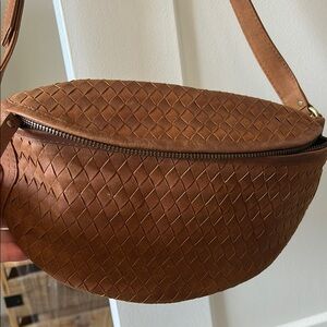 MANDRN Brown Woven Leather Crossbody Saddle Bag